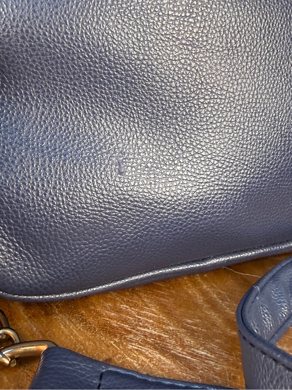 Michael Kors Navy Pebble Leather Jet Set Crossbody Camera Bag + Gold Chain - EUC - Picture 12 of 15